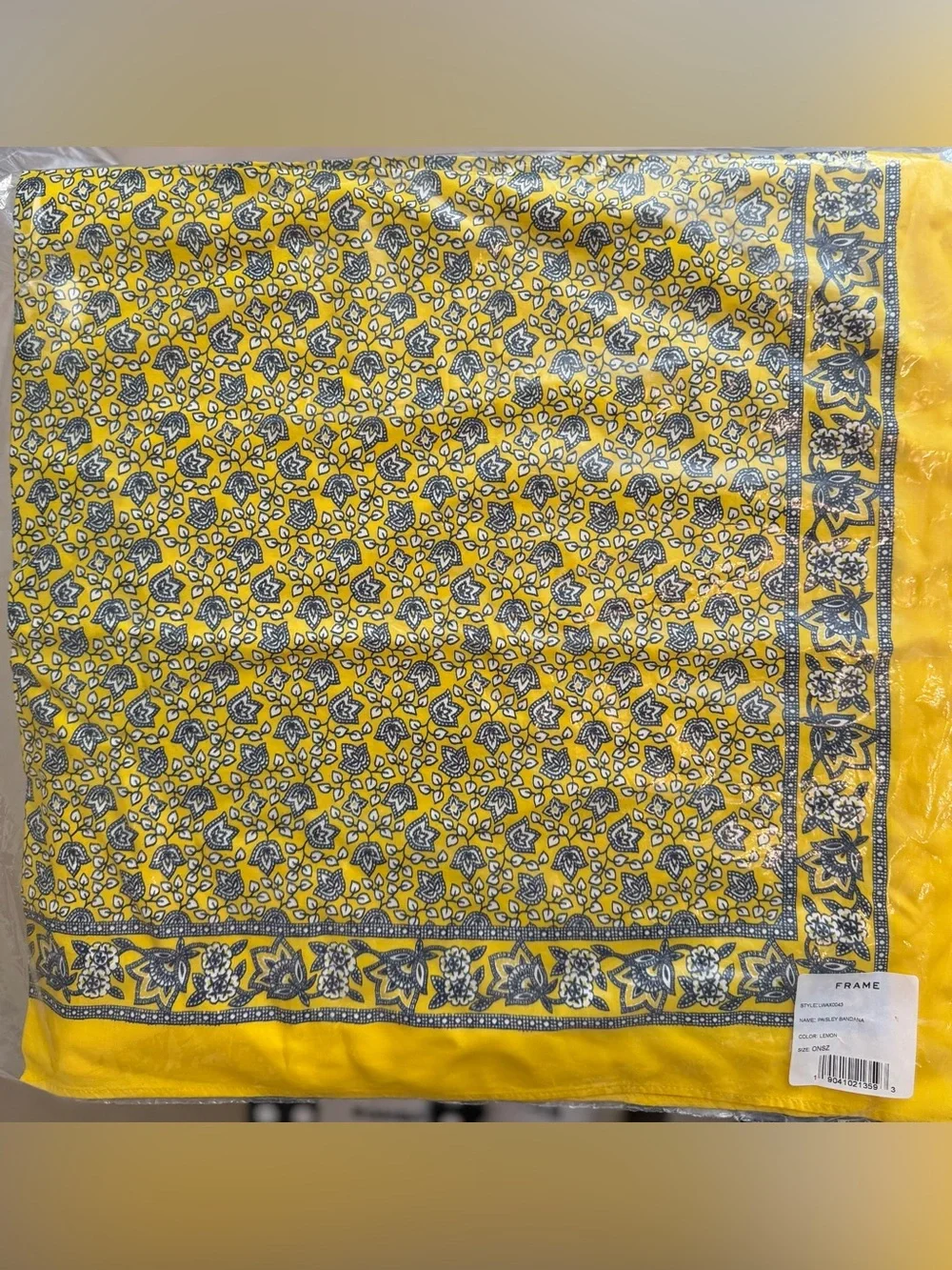 Frame Paisley Bandana Foulard in Lemon